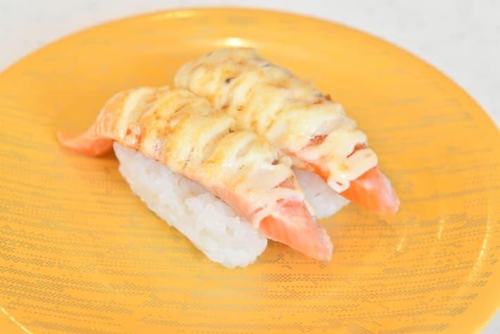 サーモンチーズマヨ直火炙り